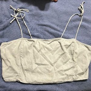 A&F crop top sage size XL